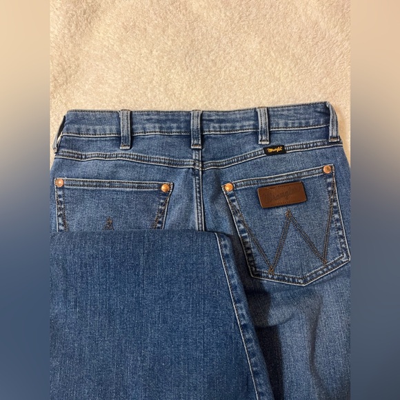 Wrangler retro high rise flare jeans - Picture 6 of 8